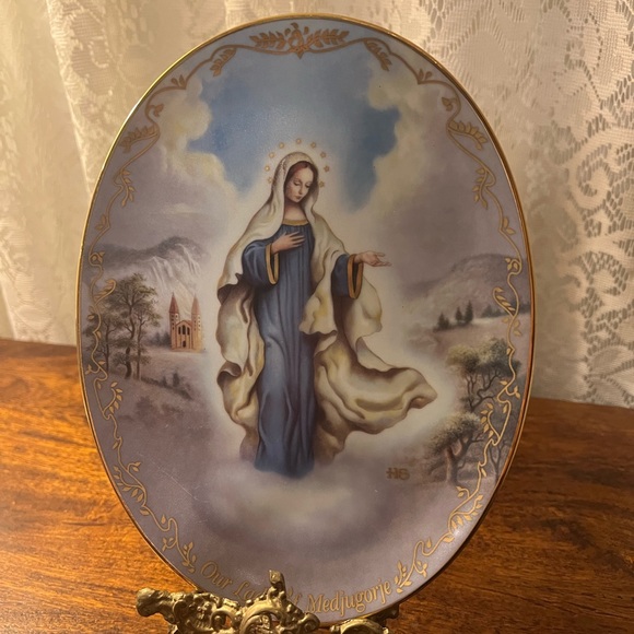 Collector’s Plate - Picture 2 of 4